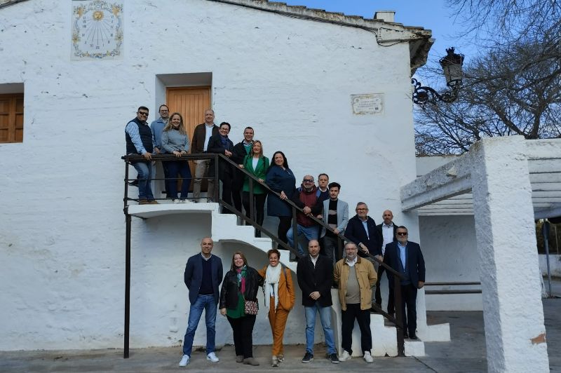 Som Castelló baja del ermitorio de la Magdalena con los 14 primeros números de la lista con la que concurre a las elecciones municipales del&nbsp;28-M