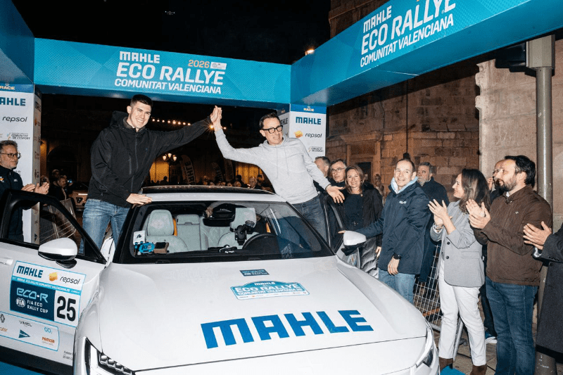La plaza Mayor de Castellón escenario de la salida de la XIII MAHLE Eco Rallye Comunitat&nbsp;Valenciana