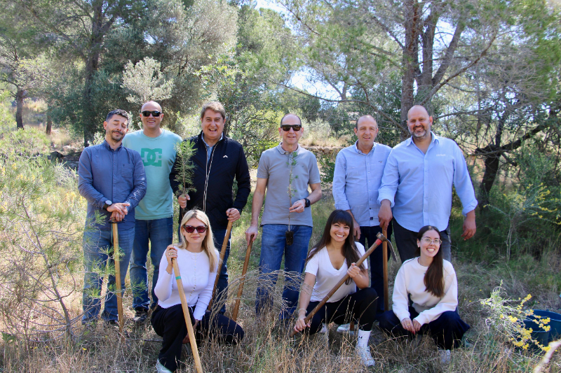 El Ayuntamiento y MAHLE Eco Rallye Comunitat Valenciana refuerzan su compromiso con la sostenibilidad plantando 48 árboles en la&nbsp;Magdalena